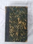 Le livres qui s'imposent, Frèdéric Duval - Paris 1913 Gabriel Beauchesne. Septième Édition. Tradutor: Os livros que se destacam, Frèdéric Duval - Paris 1913 Gabriel Beauchesne. Sétima Edição. Livro diferenciado DE COLEÇÃO PARTICULAR. Este exemplar de colecionador apresenta marcas do tempo, folhas amareladas e manuseio. Livro importante para restauro devido seu estado.