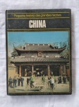 Livro  "China" Pequena história das grandes nações, autor Otto Zierer - Editora Círculo do livro. Ano 1989. Livro usado em bom estado de conservação e leitura. / capa e contracapa com pequenos sinais de uso e manuseio, no estado veja foto, bom aspecto. / corte levemente amarelado pequenas manchas. 