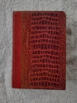 Livro "Pequena História das Américas" Companhia Editora Nacional, Afrânio Peixoto 1940. Este exemplar de colecionador apresenta marcas do tempo, folhas amarelada, capa solta, lombada faltando e manuseio. Livro raro e importante para restauro devido seu estado.