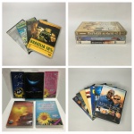 Lote contendo: 4 DVDs originais de filmes de diversos gêneros . Presença de pequenos arranhões. / Parte de coleção com 3 áudio livros de Allan Kardec e 2 DVDs originais sobre espiritismo. Exemplares em excelente estado. / Conjunto com 7 DVDs de filmes. Exemplares originais e em excelente estado. Poucos sinais de uso. / Conjunto com 4 DVDS nacionais. Exemplares originais e em excelente estado. Poucos sinais de uso.