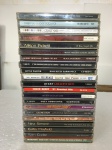 Lote com CDS internacionais.