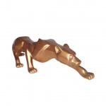 Escultura contemporânea em resina na cor de bronze representando " jaguar". Med.: 37 X 9,5 cm.