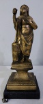 Antiga, pesada e bela escultura confeccionada em bronze com excelente fundição( possivelmente Eropéia), representando mulher com escudo templário com a inscrição J. HIELD & FAITH, base em granito, medindo 26x10cm.