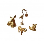 Quatro bibelôs em bronze representando animais, Med. Maior Alt. 15cm e menor 6cm.