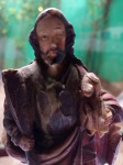 Escola de Aleijadinho. Rara imagem sacra esculpida em pedra sabão (mineral esteatita), representando