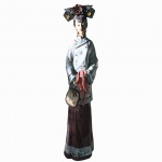 ESCULTURA EM RESINA. Medidas: 11cm x 54cm.
