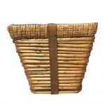 ETHNIX - Cachepo em Vime. Medidas: Altura 20cm, Largura 23 e Comprimento 23cm.