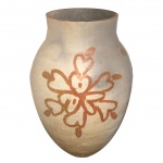 ETHNIX -Vaso em terracota com detalhes em tema "caju" . Medidas: Altura 56cm e Diâmetro 30cm.