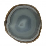 PEDRA RECONSTITUÍDA EM QUARTZO AZUL BRUTO. Medidas: Altura 13cm, Largura 4cm e Comprimento 12cm.