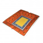 ETHNIX - Cinzeiro em porcelana pintado nas tonalidades Laranja, Amarela e azul com detalhes em tema floral. Medidas: Altura 4cm, Largura 16cm e Comprimento 19cm.