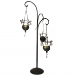 Porta velas em Metal e detalhes em acrílico. Medidas: Altura 72cm, Largura 13cm e Comprimento 26cm.