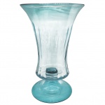 ETHNIX- Vaso em vidro na tonalidade azul . Medidas: Altura 38cm e Diâmetro 15cm.