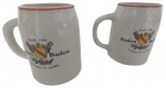 São Joaquim - Par de canecas decorativas em porcelana. Medidas: 12 cm de altura e 7 cm de diâmetro.