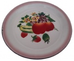 Fruteira em Ágatha, com pintura artesanal em tema de frutas. Obs: Com 1 descascado na borda. Medidas: 4 cm de altura e 30 cm de diâmetro.