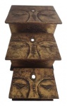 Lote com 3 caixas em madeira, com pintura artesanal na tonalidade dourada. Medidas do maior: 13 cm de altura, 20 cm de largura e 25 cm de comprimento.