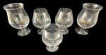 Lote com 5 taças diversas. Medidas: 16 cm de altura e 8 cm de diâmetro.