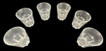 Lote com 6 copos em vidro para vodca, estilo dedão. Medidas: 5 cm de altura e 5 cm de diâmetro.