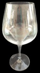 TERROIR - Grande taça em fino cristal. Medidas: 22 cm de altura e 7 cm de diâmetro.