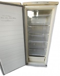 BRASTEMP QUICK 240 - Freezer. Obs: Peça com marcas de uso e sem garantia. Obs: Retirada pelo comprador. Medidas: 1,50 m de altura, 55 cm de largura e 60 cm de comprimento.