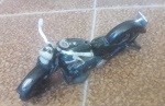 Moto aproximadamente 10 cm