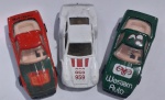 3 carrinhos aproximadamente 5 cm