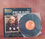 Disco de Vinil com marcas do tempo.