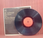 Disco de Vinil com marcas do tempo.