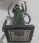 Boneco Doctor Octopus AKQ 7701