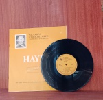 Disco de Vinil com marcas do tempo.