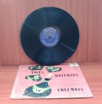 Disco de Vinil com marcas do tempo.