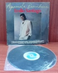 Disco de Vinil com marcas do tempo.