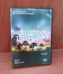 Dvd Guardados de Estante com marcas do tempo.