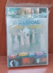 Dvd Guardados de Estante com marcas do tempo.