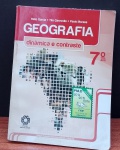 Livro Colecionismo conservado com Marcas do tempo.