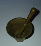Pilão metal 4 cm antigo