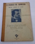 Livro Antigo Método de Violão com desgastes do uso
