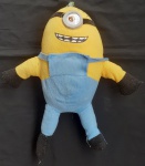Minions Pelúcia precisando de Reparo com Aproximadamente 40cm.