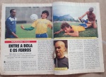 Revista Antiga de coleção de Época com Marcas do tempo / Revista recuperada em Grampeamento, detalhes em Páginas faltando e desfolhação, Guardado de armário.