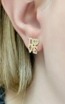 Brinco LOVE em Ouro amarelo 18kt , medindo 1,0 x 1,2 cm, Com Brilhantinhos Peso:2,50Gr