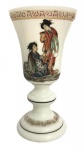 Vaso em opalina francesa branco leitoso adornado com figuras humanas orientais em policromia e vibrante ouro. Mede 28cm altura cada.