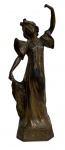 ART NOUVEAU - Escultura em petit bronze cinzelado, "figura feminina" periodo ART NOUVEAU, assinada ARMAND na base, numerada. Desgaste do tempo. Mede 26cm altura.