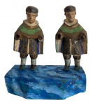 Imagem sacra  São Cosme e Damião esculpida em madeira nobre policromada. Mede 13cm.