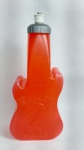 Linda Garrafa no Formato de Guitarra - ROCK IN RIO - Coca-cola e Bob's - Plástico rígido - Matrix. Medida: 26 x 11,5 x 6cm. 700 ml. Conforme fotos.