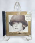 Conservado e original - CD Duplo - U2 - Edição Especial - " The Best Of  " + " The B Sides " - 1980-1990 - Tiragem limitada: 200.000 Cópias - Polygram - Medida: 14 cm x 12,5 cm x 1 cm.