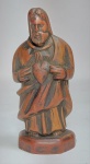 Pequena e Linda Escultura de madeira representando Sagrado Coração de Jesus. Assinada na Base - Vicente - Diamantina - Medida: 10,5 cm de altura x 5 cm x 3 cm. Conforme fotos.