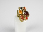 Anel de metal com pedras naturais, releitura Yves Saint Laurent. Base 3,5x3,5 cm