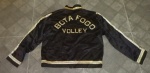 COLEÇÃO - Antiga camisa de coleção preta elaborada com tecido acetinado, de Volley do Botafogo, manga comprida.