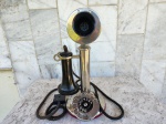 Telefone de coluna produzido em USA em metal cromado .ANTIGO - marcado WESTERN ELETRIC  , com registro 076654 , made in USA com  diversas numerações . Medidas 30 x 10 cm . Não foi testado embora apresente fio e tomada característicos. Peça de coleção.