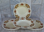 Seis (6 )  pratos fundos ingleses WOOD'S IVORY WARE. Diãmetro 24 cm .