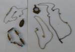 Bijouterias em prata : Tres cordões , uma pulseira com contas turquesa  e dois pedantifes com  marcassitas .Pesa  27,7 g